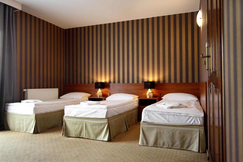Motel Amadeus à Łomża Extérieur photo