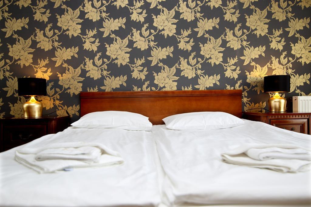 Motel Amadeus à Łomża Extérieur photo
