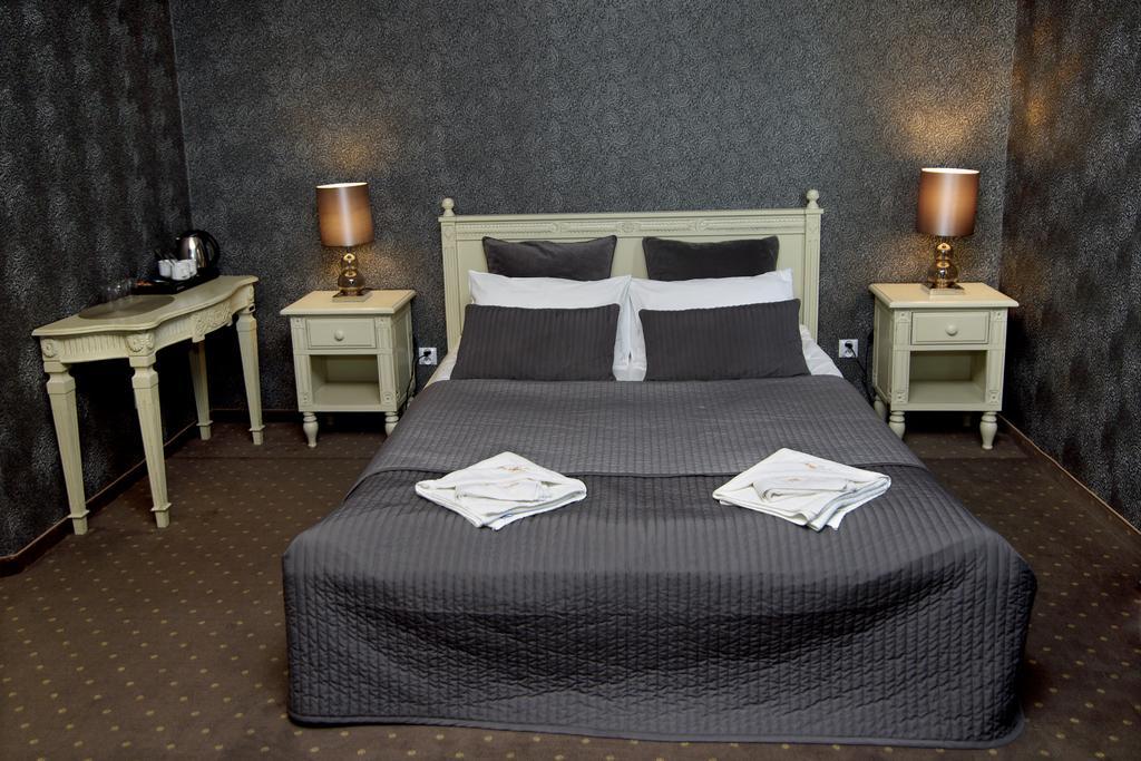 Motel Amadeus à Łomża Extérieur photo