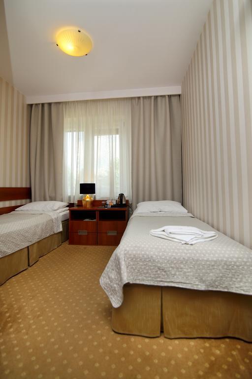 Motel Amadeus à Łomża Extérieur photo